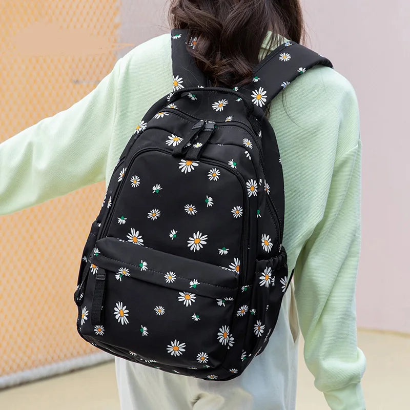 Cute Daisy Kawaii Korean School Backpack - 22L Capacity
