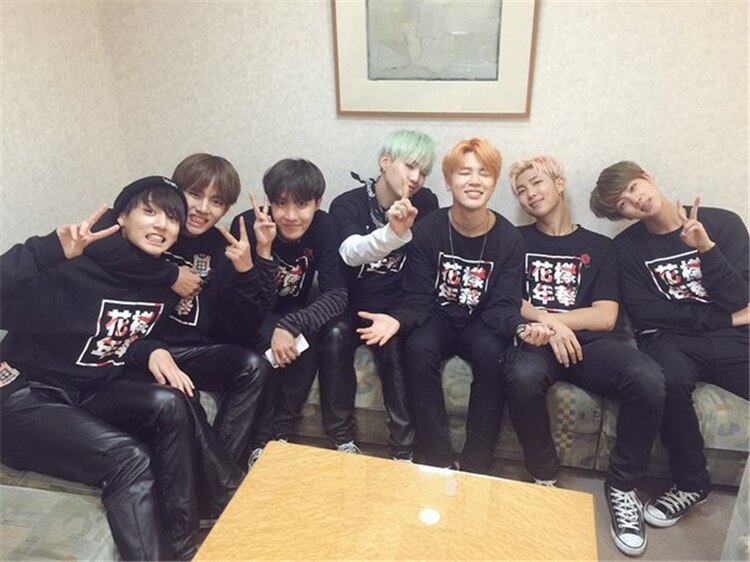 BTS Member 2019 Tour Hangul shirt